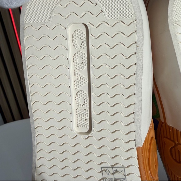 NEW 🌈 COACH 🌸 Women's Citysole Skate Sneakers in the Rainbow Signature Canvas ‼️ - Picture 11 of 12